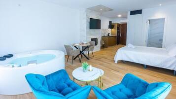 Premium bedding, down duvets, Select Comfort beds, desk