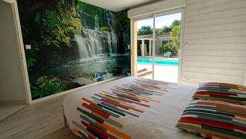 9 bedrooms, iron/ironing board, free WiFi, bed sheets