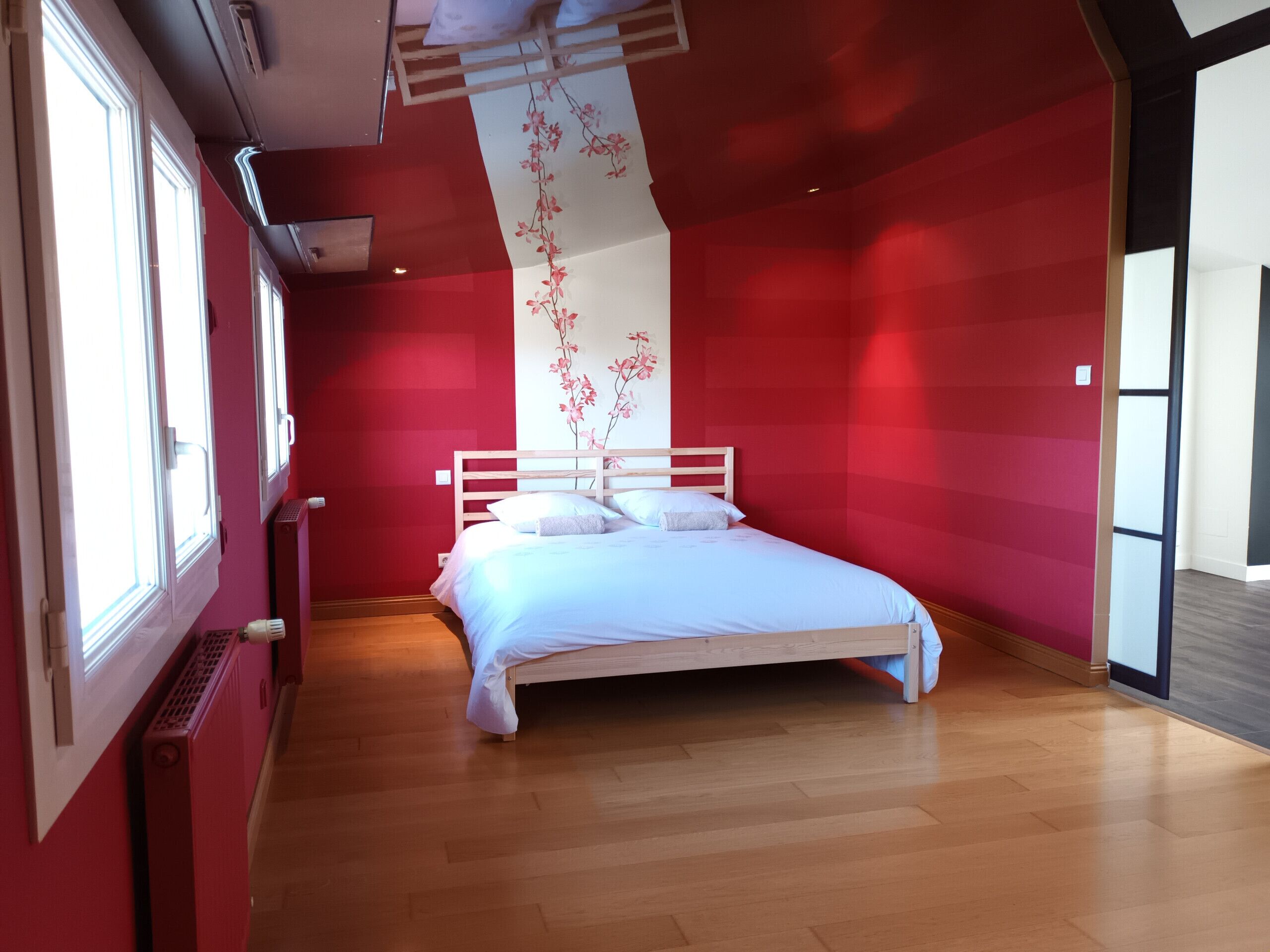 9 bedrooms, iron/ironing board, free WiFi, bed sheets