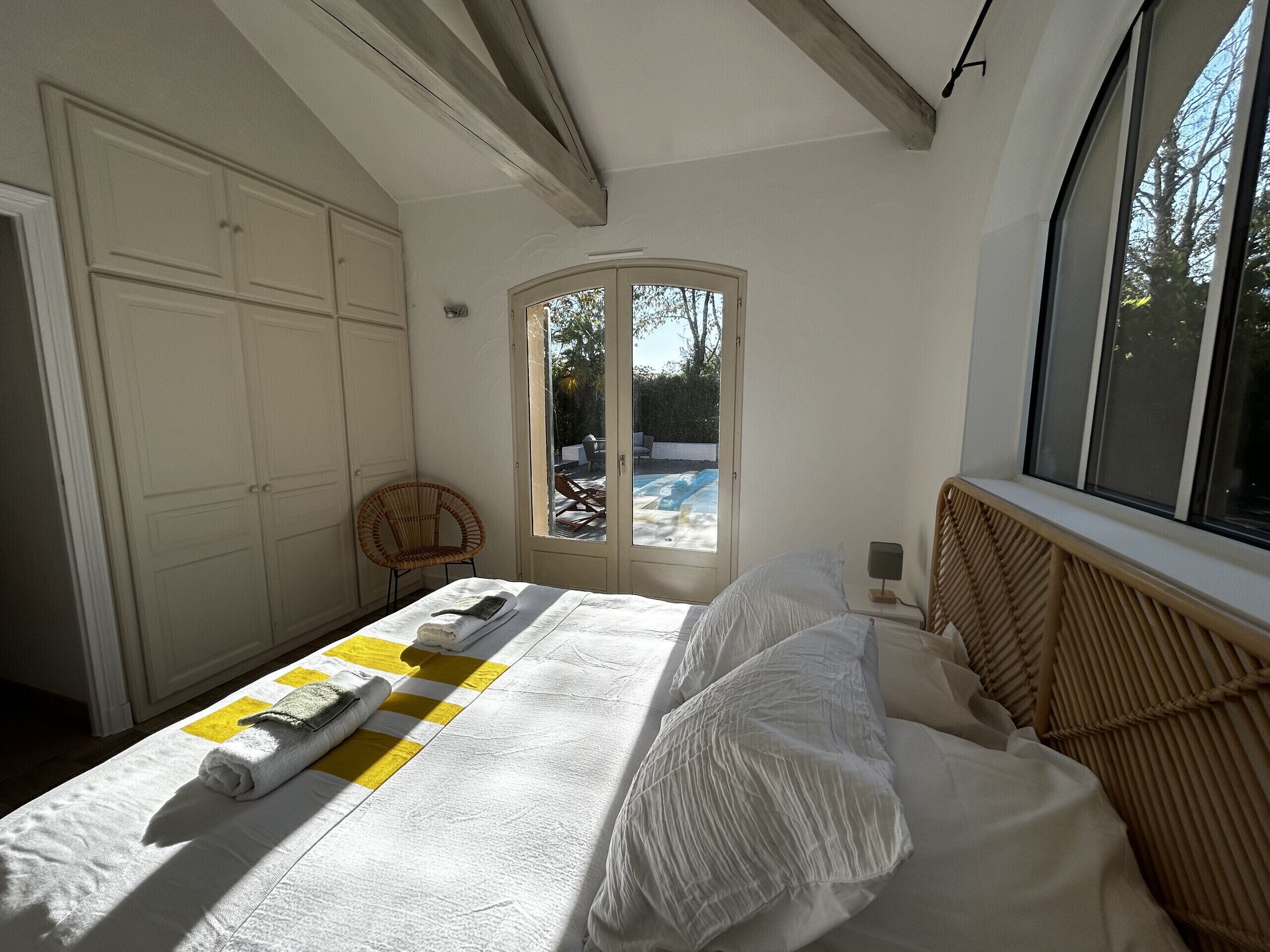 5 chambres, fer et planche à repasser, Wi-Fi gratuit, draps fournis