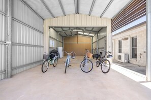 Property grounds - Sea La Vie: 4  BR, 2.5  BA House in South West Rocks, Sleeps 8 (South West Rocks)