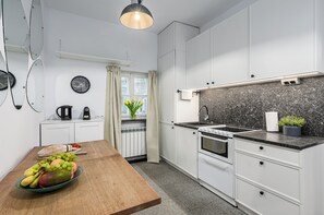 Classic Apartment, City View | Private kitchen - Lumina 3room apart near the Royal Castle. (Warsaw)