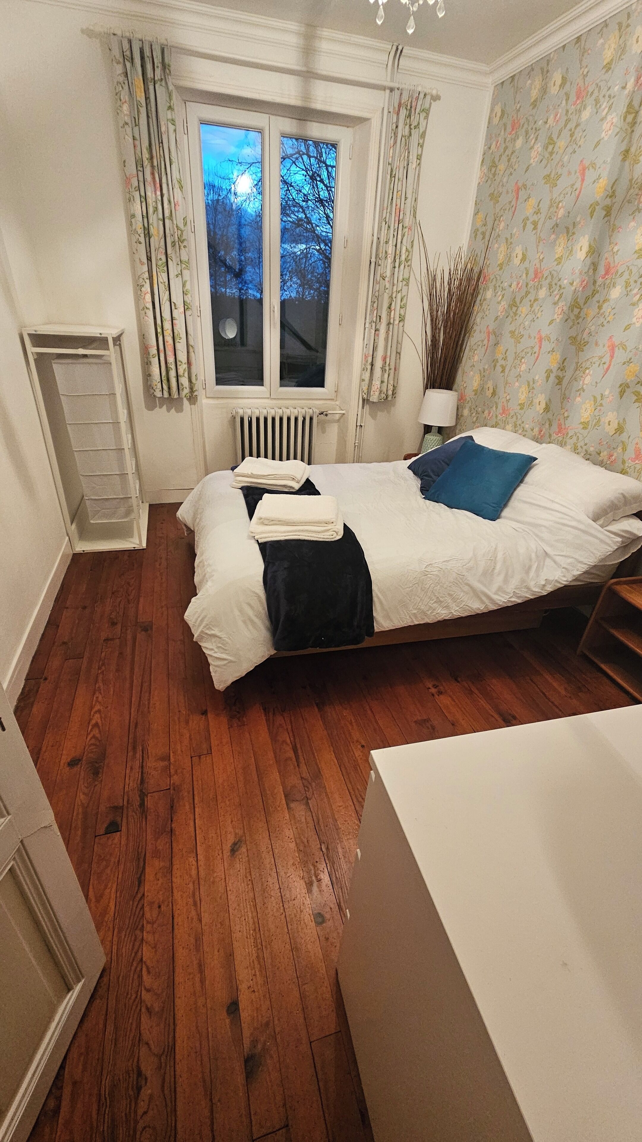 Basic Double Room, Courtyard View | Desk, free WiFi