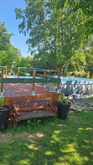 Exterior - The Lions Den - La Loge Mantilly (Mantilly)