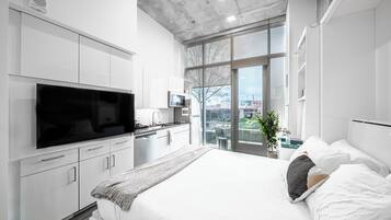 Studio, Non Smoking, Patio | Free WiFi