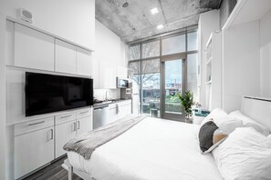 Studio, Non Smoking, Patio | Free WiFi - Kenect Nashville (Nashville)