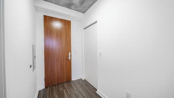 Studio, Non Smoking | Interior