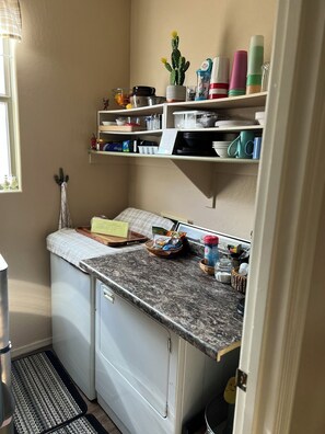 Interior - Welcome to Howie's Guesthouse! (Phoenix)