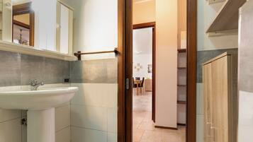 Apartment | Badezimmer