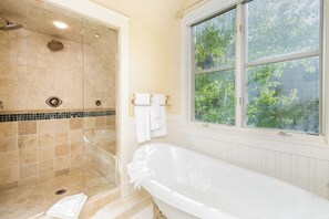 Hair dryer, towels - Pacific House | Modern Mountain Elegance Steps from Gondola (Telluride)