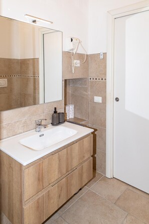 Haartrockner, Handtücher