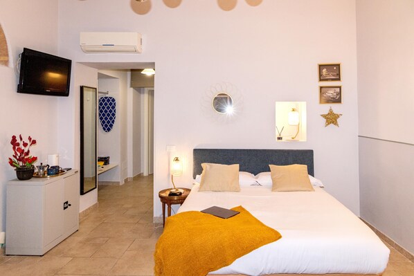 Bügeleisen/Bügelbrett, WLAN, Bettwäsche