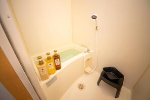 Twin Room | Bathroom - goom Hotel Nakasu Bluge (Fukuoka)