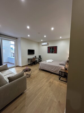 غرفة ديلوكس ثلاثية - منظر للمدينة | واي فاي مجانًا