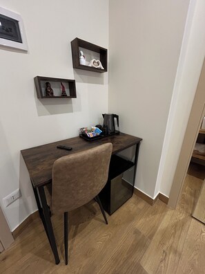 Deluxe Single Room, City View | Free WiFi