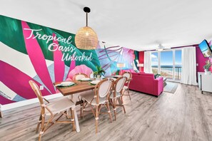 Dining - ☀️ Pelican Beach 912 - Tropical Oasis - Gulf Views 🌊 (Destin)