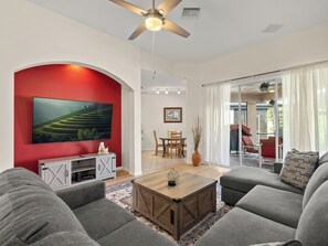 Smart TV - Soaking up The Sun Retreat 462CP Specials (Davenport)