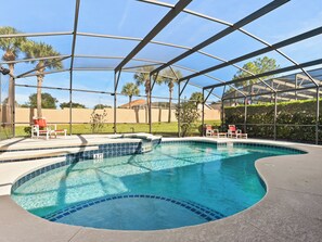 Outdoor pool - Soaking up The Sun Retreat 462CP Specials (Davenport)