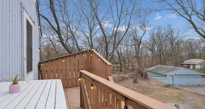 Quiet Como Lake 1 Bedroom w/ Office