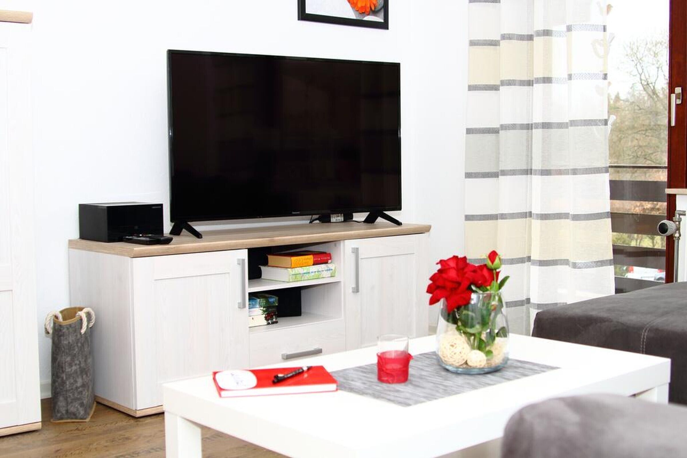 Télévision, chaîne hi-fi