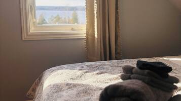 2 室のベッドルーム、セーフティボックス (室内)、WiFi (無料)、ベッドシーツ