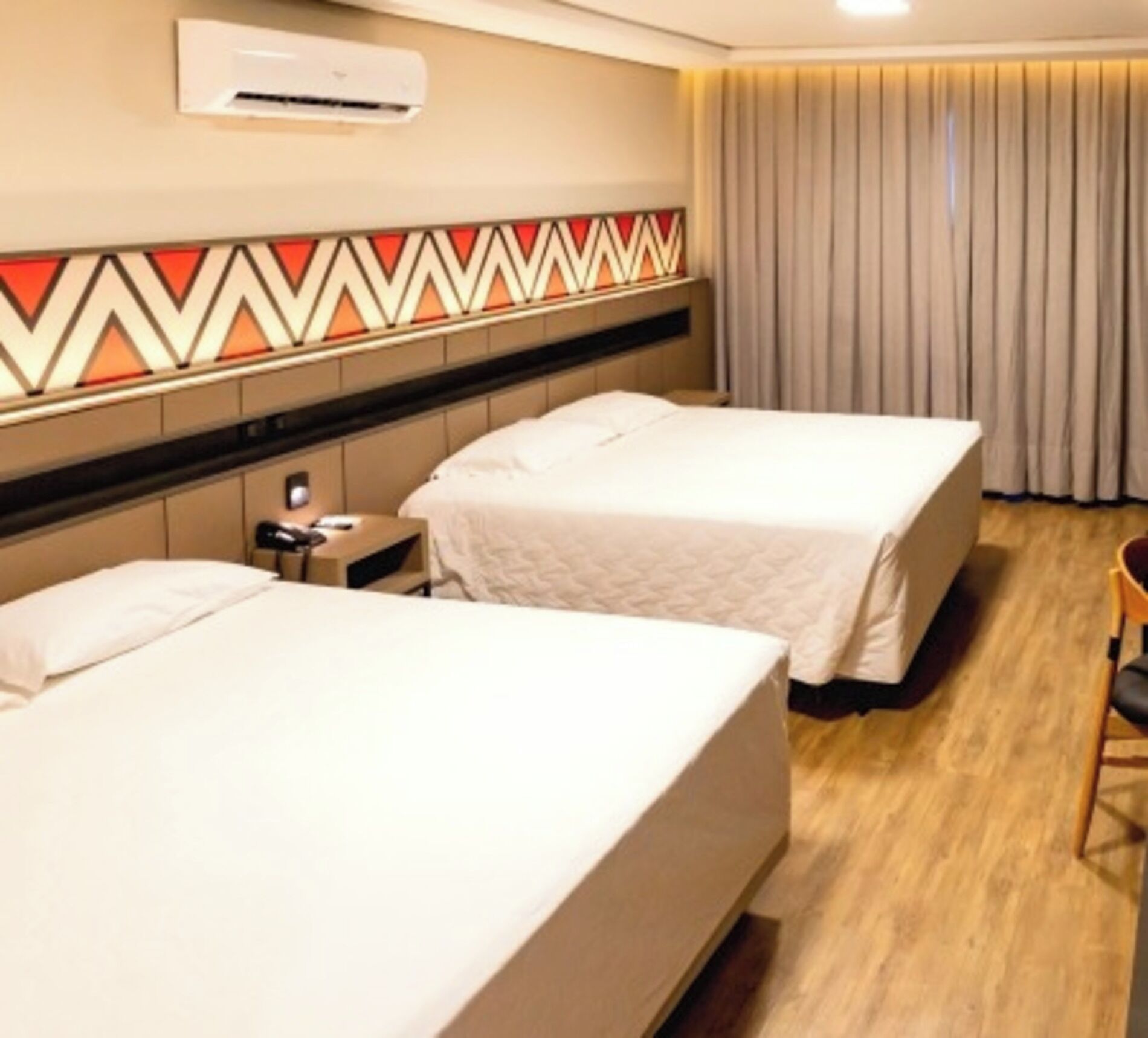 2 quartos, ferros/tábuas de passar roupa, Wi-Fi de cortesia