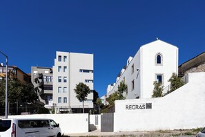 Fachada da propriedade