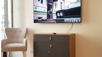 1 habitación, tabla de planchar con plancha, wifi y ropa de cama
