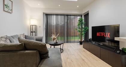 The Ideal Urban 4BR - COOP - Etihad - Parking