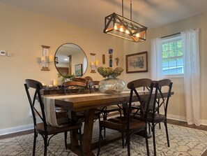 Dining - Quail Cottage - Recently built, contemporary decor, valley views close to CDP (Fly Creek)