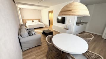 1 slaapkamer, een strijkplank/strijkijzer, gratis wifi, beddengoed