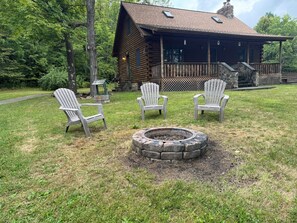 Property grounds - The Trading Post - Peaceful log cabin in the woods, minutes to ASV (Otego)