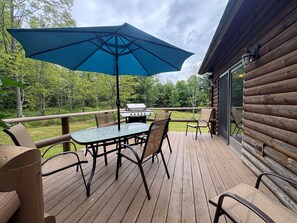 Outdoor dining - The Trading Post - Peaceful log cabin in the woods, minutes to ASV (Otego)