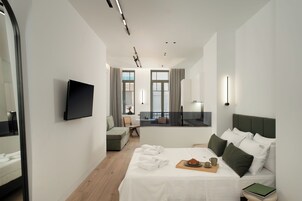 Deluxe Suite | Egyptian cotton sheets, premium bedding, down comforters