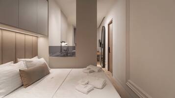 Deluxe Suite | Egyptian cotton sheets, premium bedding, down comforters