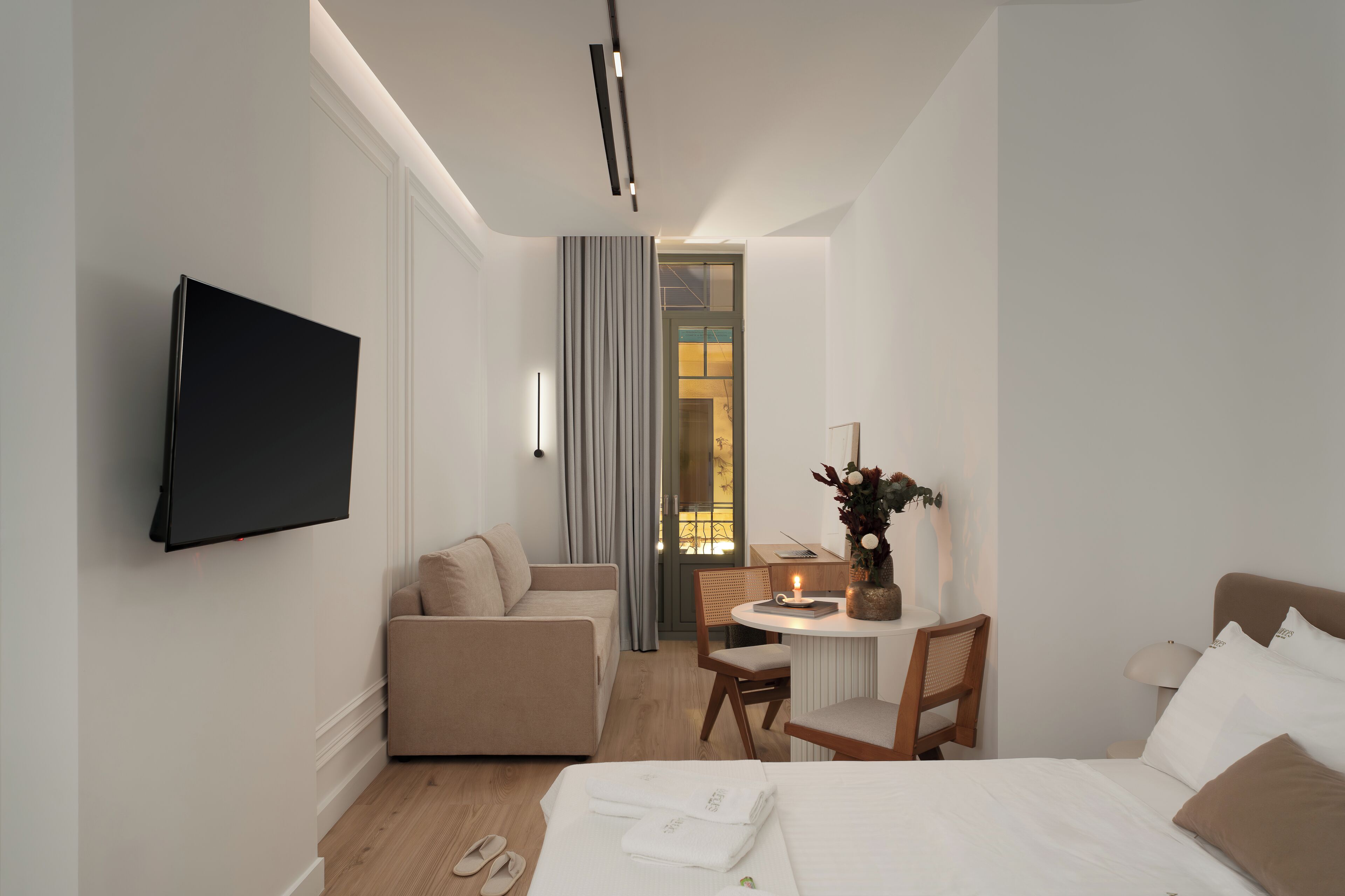 ملاءات من القطن المصري وأغطية فراش متميزة وألحفة محشوة بالريش