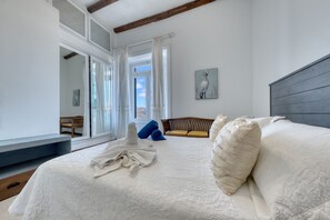 3 bedrooms, iron/ironing board, free WiFi, bed sheets - Casa Mica Rural -  Idyllic Setting By LVH (Conil)