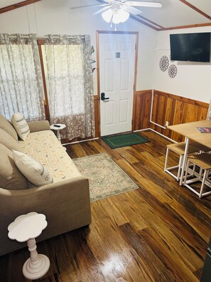 Smart TV - Boulder Ridge Cabin 2: The Cottage - Newly Renovated Tiny Cabin Sleeps 4 (Checotah)