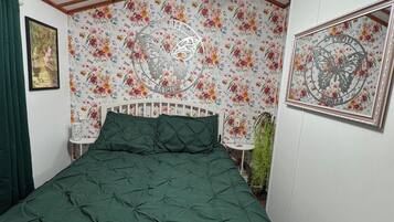 Accès au Wi-Fi (inclus), literie fournie