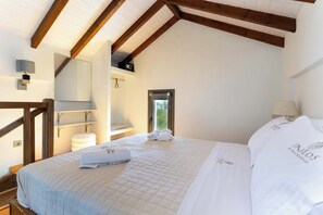 1 chambre, lit parapluie, Wi-Fi, draps fournis