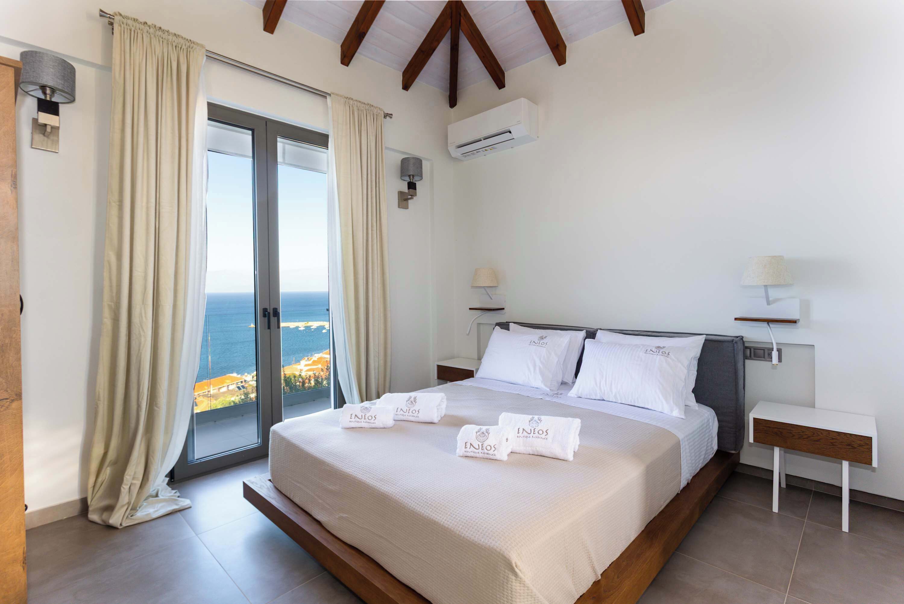 Iron/ironing board, travel cot, WiFi, bed sheets