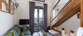 Eneos Boutique Residence - Koroni Poolside Gem