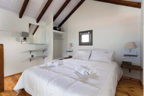 Cuna de viaje, wifi, ropa de cama