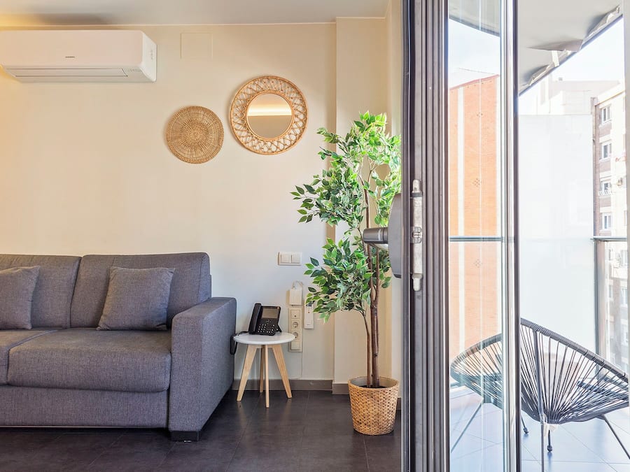 Apartamento Urban con terraza | Ferros/tábuas de passar roupa, Wi-Fi de cortesia