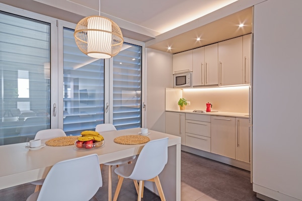 Apartamento One | Iron/ironing board, WiFi (free)