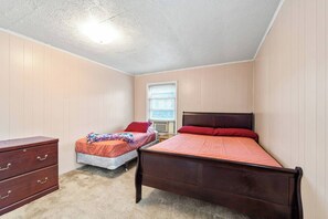 1 Schlafzimmer, Bügeleisen/Bügelbrett, kostenloses WLAN, Bettwäsche