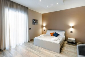 8 Schlafzimmer, Zimmersafe, Bügeleisen/Bügelbrett, kostenloses WLAN