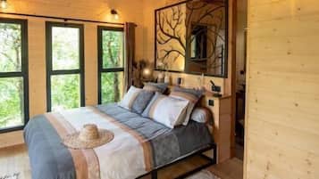 Cabaña de lujo, 1 cama King size, vista al valle | Cortinas blackout, insonorización y wifi gratis