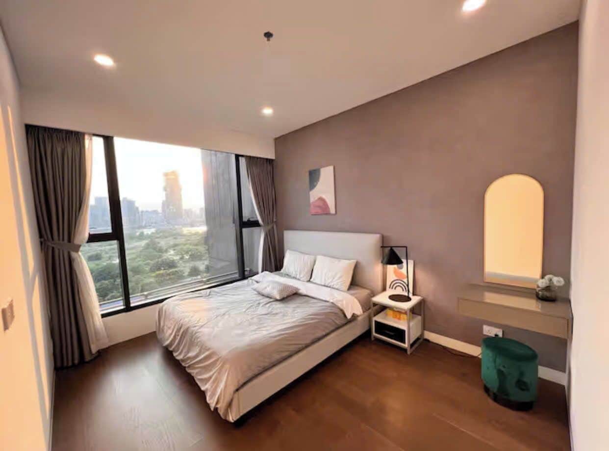 Grand-Suite, 1 Schlafzimmer, Zutritt zur Club Lounge, Flussblick | Bettwäsche aus ägyptischer Baumwolle, hochwertige Bettwaren