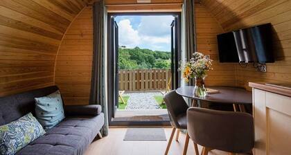 Polgooth Garden B&B Pod (Vic)